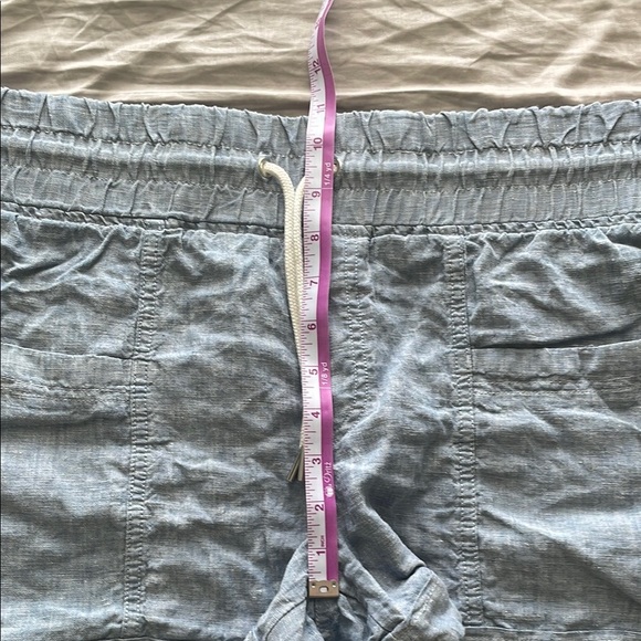 Athleta Cabo 100% Linen Shorts Blue Chambray size 12 - Picture 10 of 10